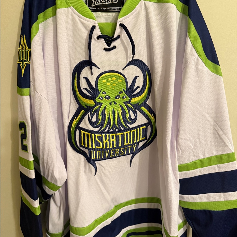 SOLD Miskatonic University Hockey Jersey by Geek Jerseys 4X NWOT